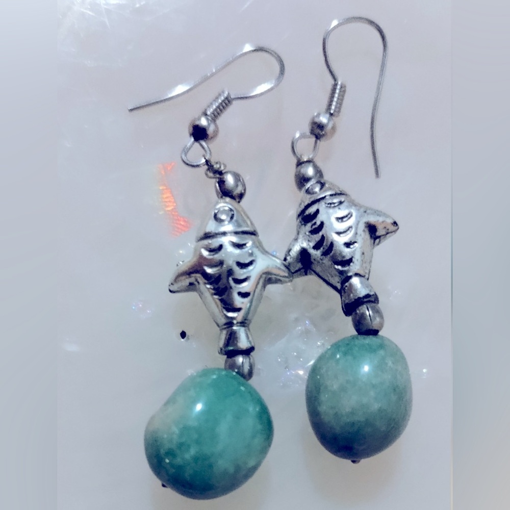 Earrings Green Quartz stones, Silvertone fish 2”. Pierced new wires & stoppers